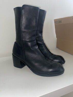 Audley short black leather boots
